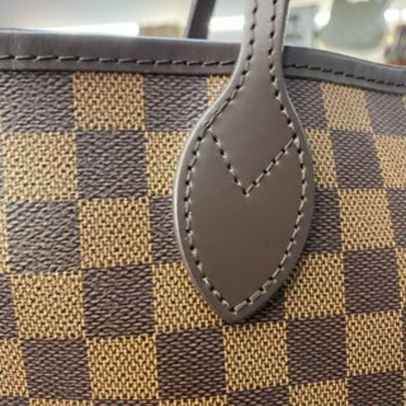 Louis Vuitton Damier Ebene Neverfull MM - Picture 7 of 16